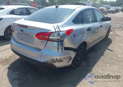 2016 Ford Focus S из США, поврежденный, VIN 1FADP3E20GL403256